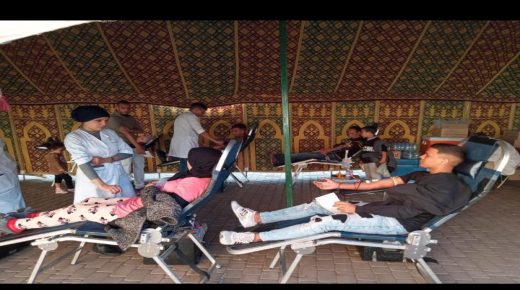 320 متبرع في حملة للتبرع بالدم نظمتها جمعية شمس للسلامة الطرقية و التنمية والأعمال الإجتماعية
