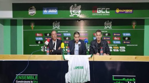 مدرب جزائري يعوض الزاكي بنادي الدفاع الحسني الجديدي