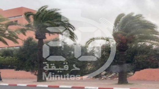 الرياح القوية بمراكش تتسبب في انهيار جدران ثانوية الحسن الثاني