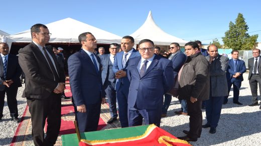 مسؤول بوزارة التعليم يعطي انطلاق بناء إعدادية بوجدة ويتفقد مؤسسات أخرى (صور)