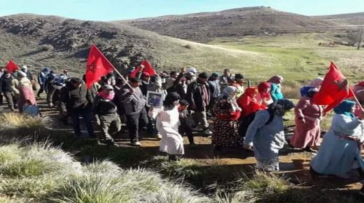 اقليم ميدلت .. مسيرة احتجاجية بعد الاقصاء من مشروع فك العزلة