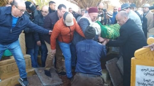 تشييع جثمان المصور الصحفي بلحسين نور الدين بمقبرة الرحمة بالبيضاء