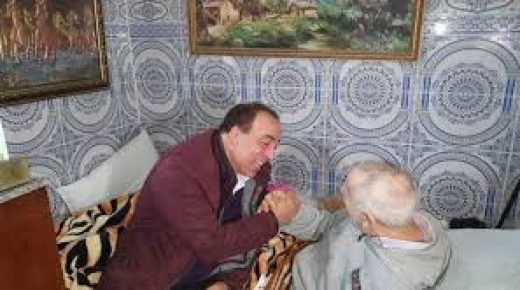 الوزير اعبايبة في زيارة للفنان محمد الخلفي