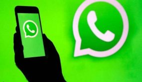 تطبيق “واتساب” يودع ملايين الهواتف للأبد