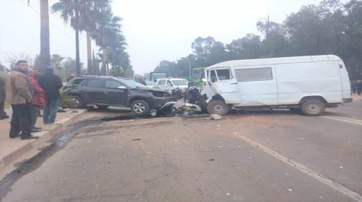 نجاة رئيس جماعة ومرافقيه من الموت في حادثة سير وسط سطات