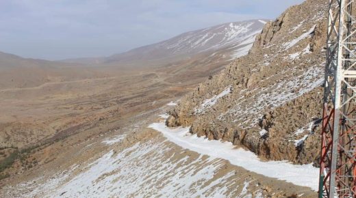 معانات يومية ..مطالبة بفك العزلة و التهميش بممر تيزي بوزعبل – بويبلان بحدود إقليم بولمان مع تازة