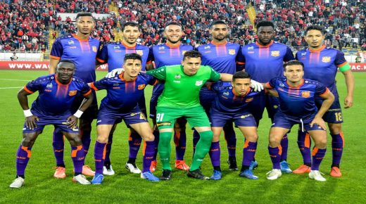 الوداد يسقط بعقر داره أمام الدفاع الحسني الجديدي