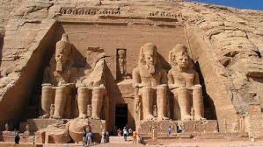 بسبب منافسة المغرب و تركيا : مصر تدرس اجراءات تحفيزية للمستثمرين و السياح