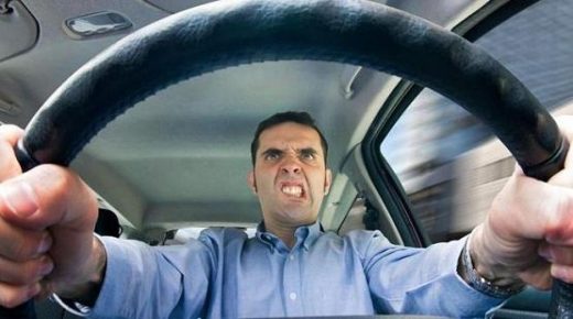 دراسة :تكشف أسباب السلوك العدواني أثناء السياقة