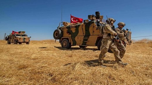 أردوغان يهدد بضرب القوات السورية