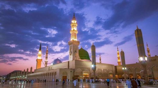 سلطات السعودية تغلق المسجد النبوي وطاجيكستان تمنع صلاة الجمعة