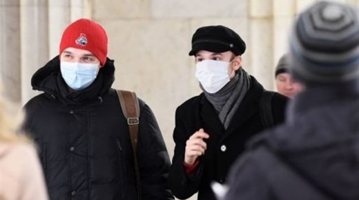 تقرير بريطاني : كورونا قد يستمر سنة ويصيب 80% من السكان