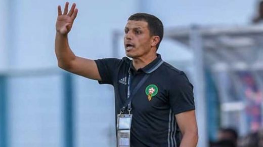 توقيف مدرب الرجاء الرياضي أربع مباريات وتغريمه 30 ألف درهم