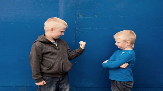 كيفية التعامل مع السلوك العدواني عند الطفل