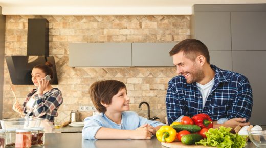 4 نصائح لمراقبة كلماتك أمام طفلك