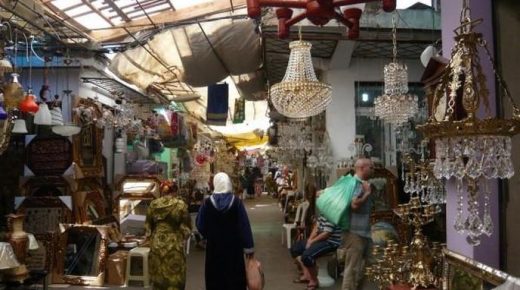 طنجة : تجار سوق كاسبراطا يقررون إغلاق محلاتهم استجابة لنداء الوطن