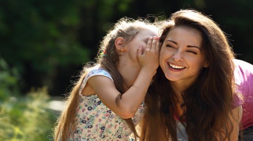 اليك الطرق التي تجعل علاقتك بطفلك متميزة وقوية
