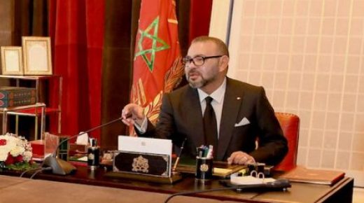 Sa MajestÈ le Roi Mohammed VI, que Dieu Líassiste, a prÈsidÈ, jeudi (26/04/18) au Palais Royal de Rabat, une sÈance de travail dÈdiÈe ‡ líexamen de líavancement des projets díÈnergies renouvelables portÈs par Masen.
