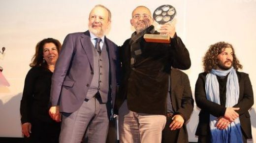 فيلم “خريف التفاح” يفوز بالجائزة الكبرى للمهرجان الوطني للفيلم بطنجة