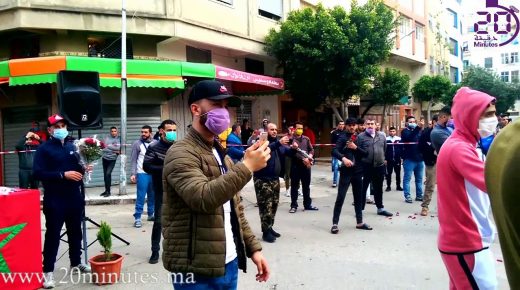 مواطنون يحتفلون بالسلطات والأمن الوطني تقديرا لمجهودتهم