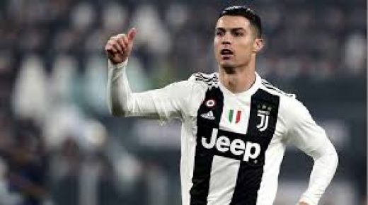رونالدو يفضل البقاء في البرتغال بدل إيطاليا