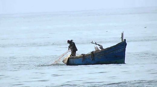 بحارة إقليم الداخلة يطالبون بغلق المعابر بالجهة