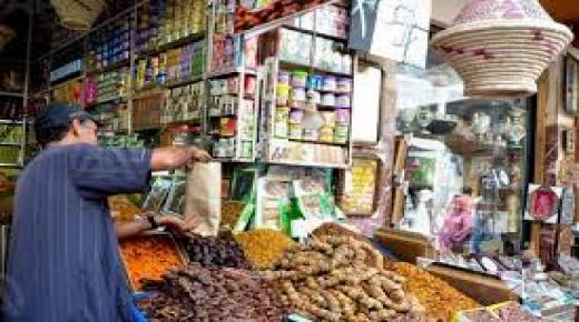 ورزازات: تحديد توقيت فتح وإغلاق المحلات التجارية المسموح بفتحها