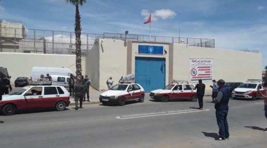 تسعة عشر سجينا بالعيون استفادوا من العفو الملكي