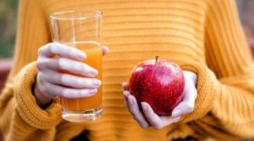 شرب الماء بعد تناول الفاكهة يسبب عدة مخاطر تهدد الصحة
