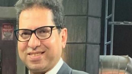 أستاذ طب نفسى يوضح طرق الاحتفال بعيد الفطر فى ظل أزمة كورونا