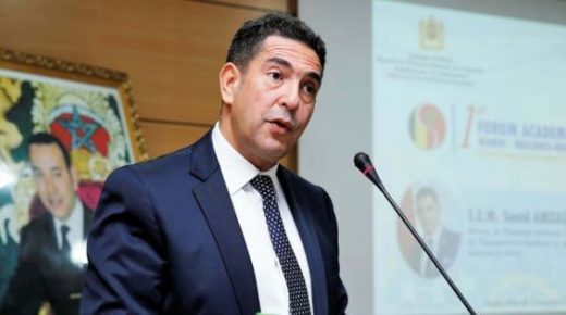 أمزازي ينفي صلته بحساب مزور بأحد موقع التواصل الاجتماعي لنشر تعليقات “مجانبة للصواب”.