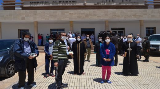 بالصور والفيديو.. 8 حالات تتعافى من كورونا وتغادر مستشفى الفارابي بوجدة