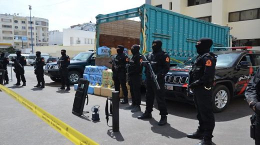 حجز ثلاثة أطنان و500 كيلوغرام من مخدر الشيرا على متن شاحنة للنقل الطرقي للبضائع بالدار البيضاء