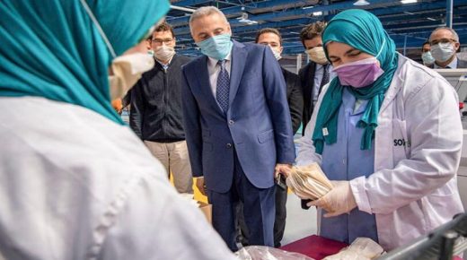 “لوموند”:الكمامات التي ينتجها المغرب،عززت فخر المغاربة وإعجاب عبر العالم
