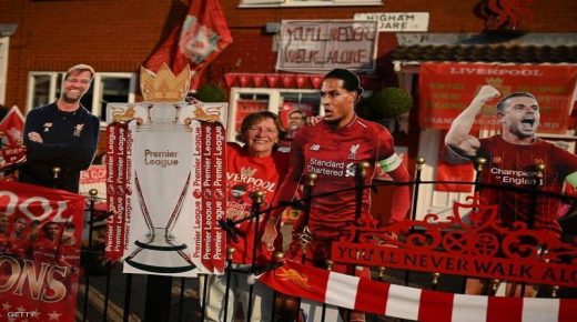 ليفربول يتوج بطلا للدوري الإنجليزي