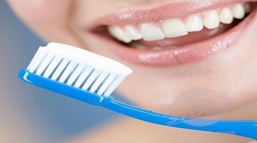تنظيف الأسنان قد يمنع الإصابة بالنوبات القلبية والسكتات الدماغية