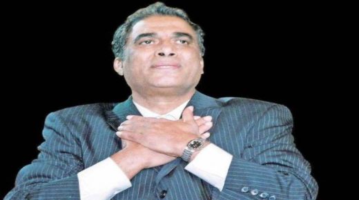 من يتولى إخراج مسلسل أحمد زكى..هل يتم اختياره من بين 10 مخرجين تعاونوا معه؟