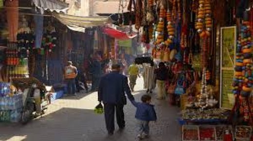وزارتا الداخلية والصناعة والتجارة والاقتصاد الأخضر والرقمي تدعوان إلى الالتزام المسؤول والتقيد الصارم بالتدابير الوقائية