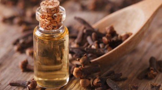 فوائد زيت القرنفل الصحية والجمالية
