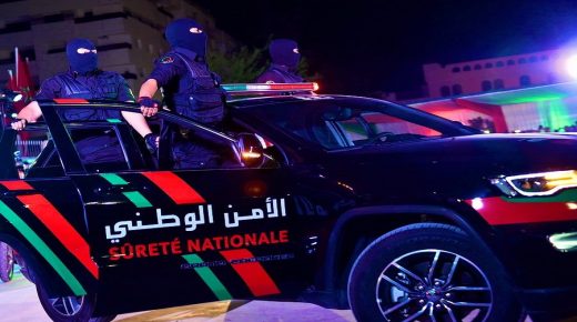 توقيف شخص للاشتباه في تورطه في قضية تتعلق بالحيازة والاتجار في المخدرات