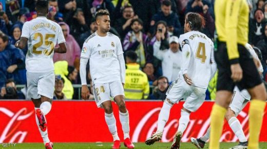 إصابة مهاجم ريال مدريد بكورونا تبعثر أوراق دوري الأبطال