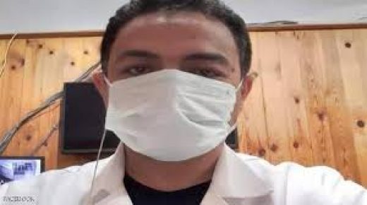 طبيب مصري يعلن إصابته بكورونا مجددا