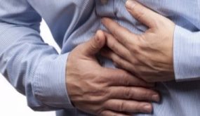 أطعمة تزيد من خطر الإصابة بالحموضة المعوية