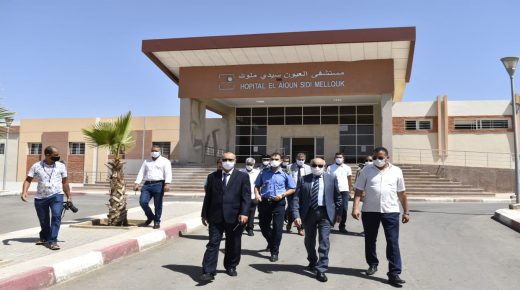 عامل إقليم تاوريرت يقوم بزيارة تفقدية للمستشفى المحلي بالعيون بعد ضهور الفيروس بالاقليم