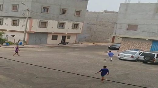 غياب ملاعب القرب بمدينة الداخلة وتهميش الفئات الشابة