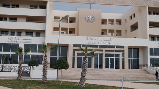 فيروس كرونا يقتحم قصر العدالة بوجدة