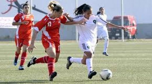 توقيع عقد أهداف للنهوض بكرة القدم النسوية