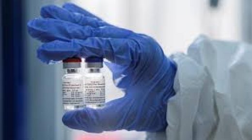 توقع بريطاني متشائم بشأن موعد لقاح كورونا