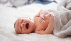 تعرفى على أفضل طرق لعلاج مغص الأطفال الرضع وما هى الاعراض والأسباب التى تؤدى إليه