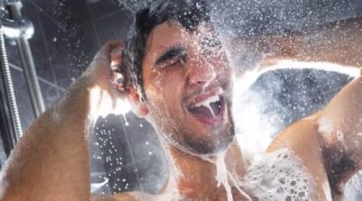 فوائد الاستحمام بماء دافئ على صحة جسمك